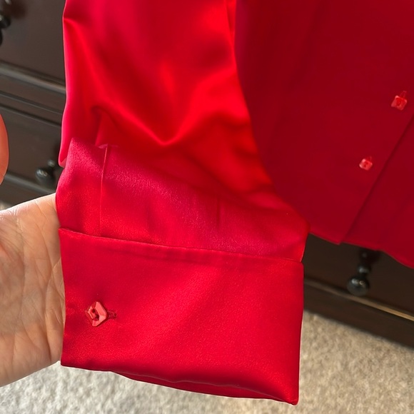 Vintage Red Silk Button-Up Blouse Size 4 Retro Sexy Feminine - Picture 4 of 7